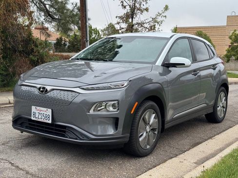 Used 2019 Hyundai Kona SEL w/ Cargo Package FWD image 3