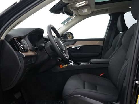 Used 2026 Volvo XC90 B6 Plus AWD/4WD image 27