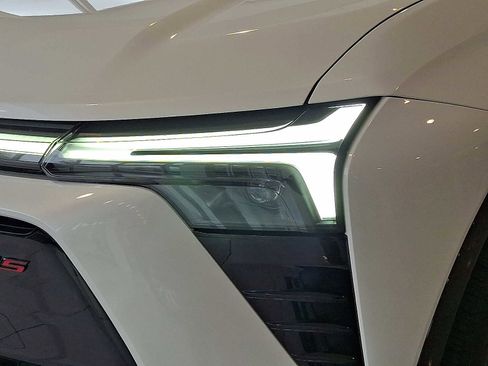 Used 2025 Chevrolet Blazer EV RS image 9