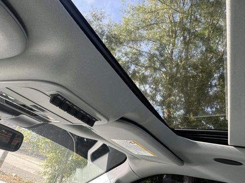 Used 2025 Ford F350 Lariat w/ Lariat Ultimate Package image 25