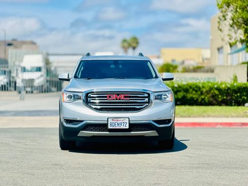 Used 2018 GMC Acadia SLE FWD image 3