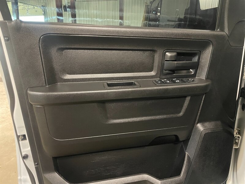 Used 2018 RAM 2500 Tradesman w/ Chrome Appearance Group AWD/4WD image 19