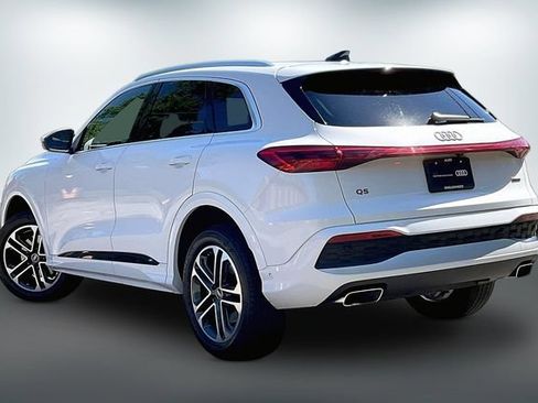Certified 2025 Audi Q5 Premium Plus w/ Premium Plus AWD/4WD image 12
