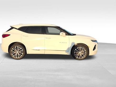 Certified 2019 Chevrolet Blazer Premier w/ Driver Confidence II Package AWD/4WD image 2