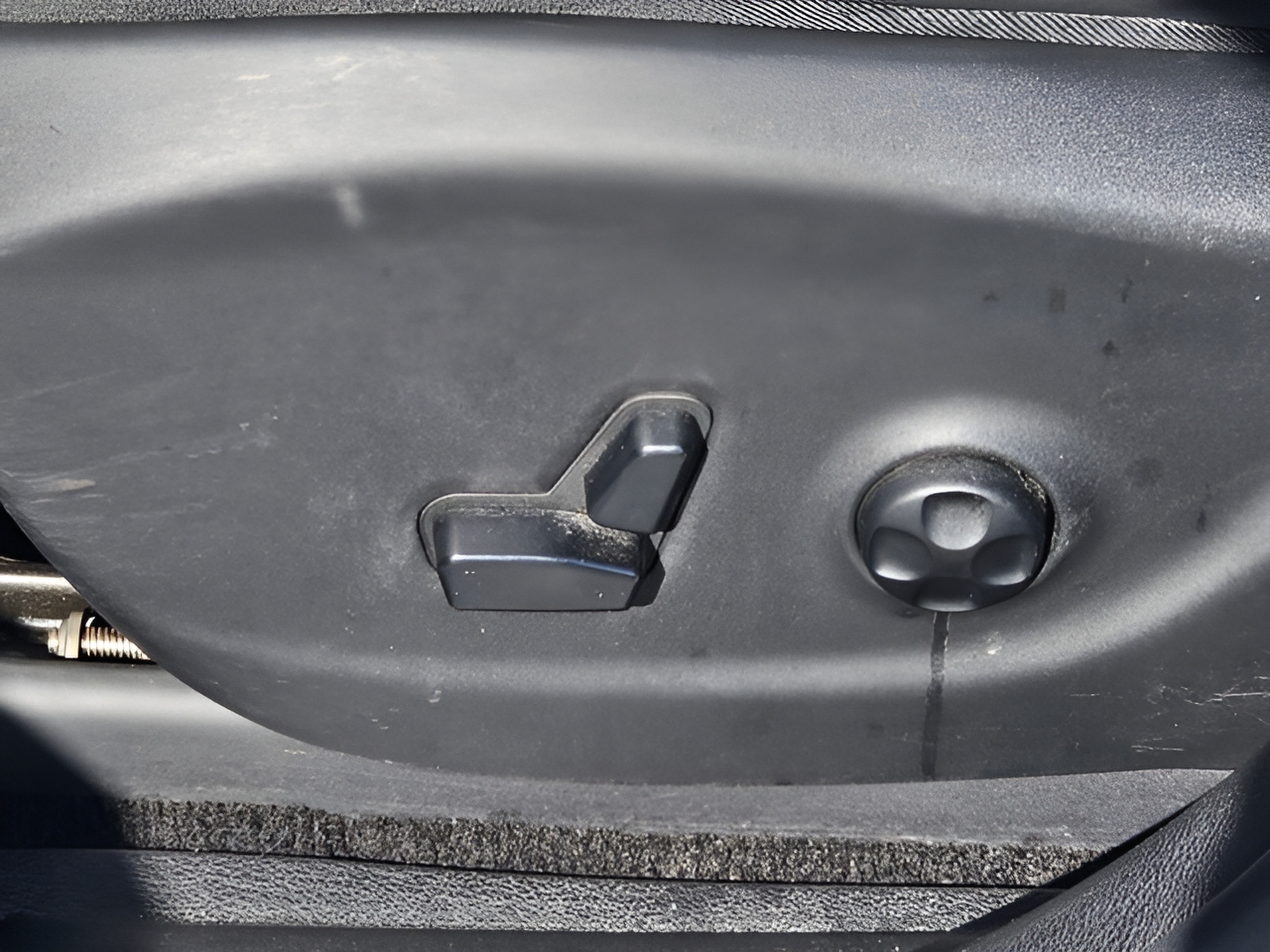 Used 2014 Jeep Cherokee Limited w/ Trailer Tow Group FWD image 13