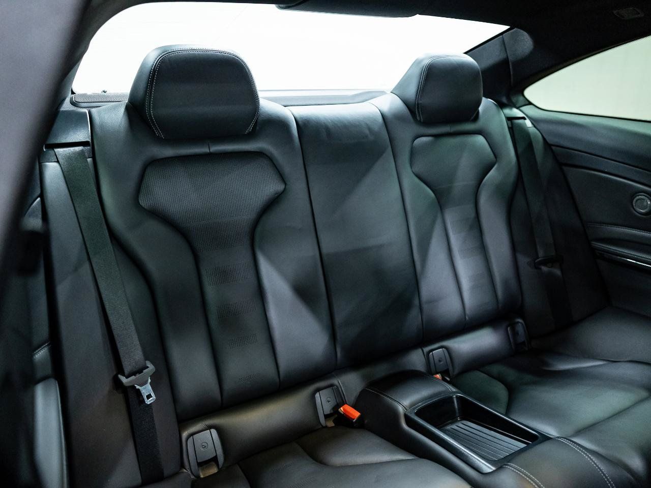 Used 2015 BMW M4 Coupe RWD image 18