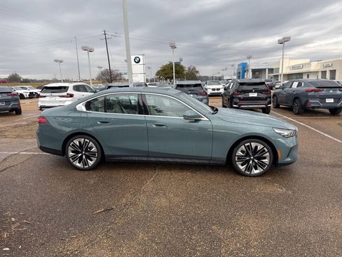 Certified 2025 BMW 540i xDrive image 4