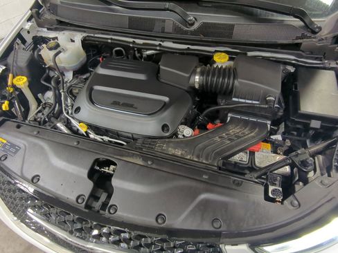 Certified 2024 Chrysler Pacifica Touring-L image 22