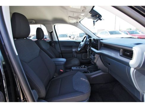 Certified 2025 Ford Maverick XL FWD image 27
