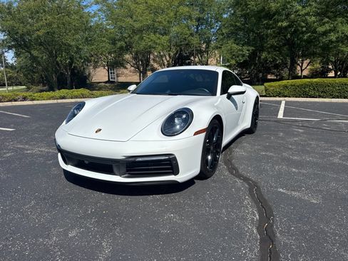 Used 2024 Porsche 911 Carrera 4 AWD/4WD image 1