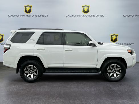 Used 2024 Toyota 4Runner TRD Off-Road Premium image 6