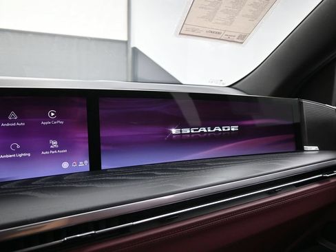 Used 2026 Cadillac Escalade ESV Sport AWD/4WD image 12