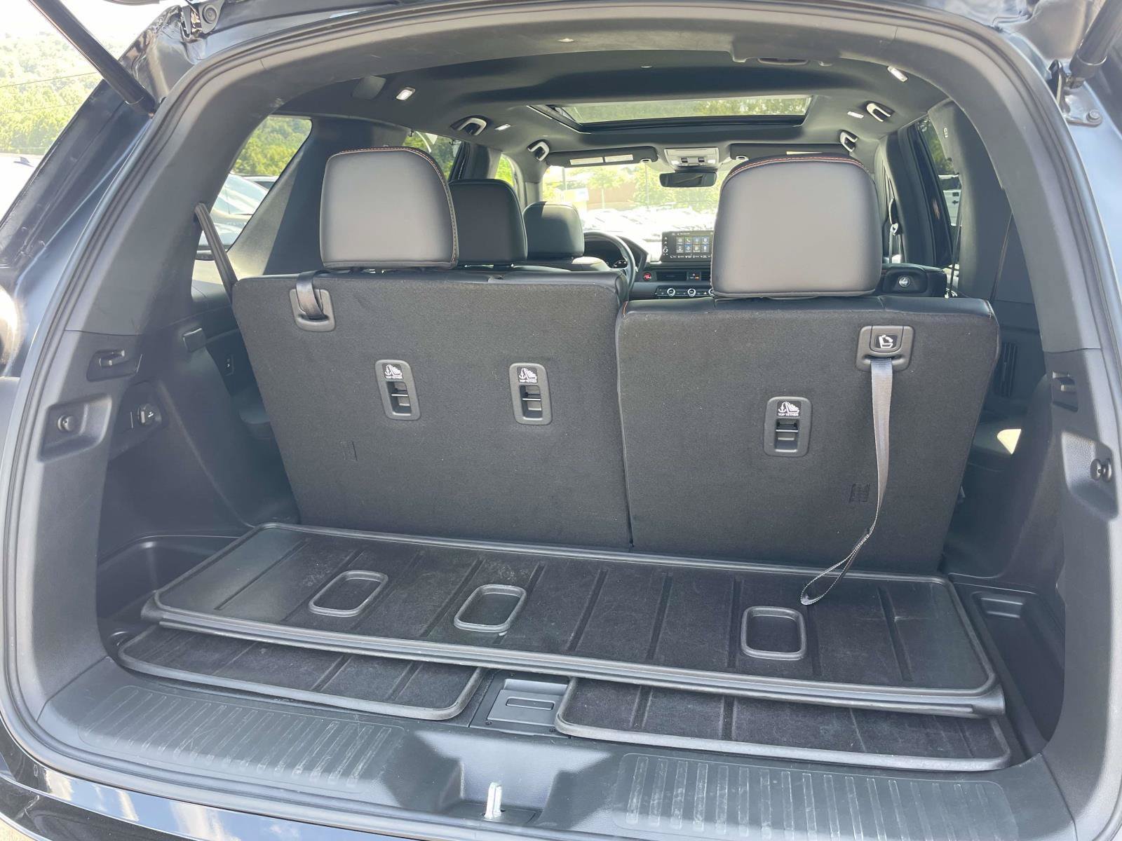 Used 2025 Honda Pilot TrailSport image 29
