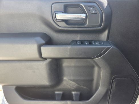 Used 2024 Chevrolet Silverado 2500 Custom w/ Custom Value Package image 20