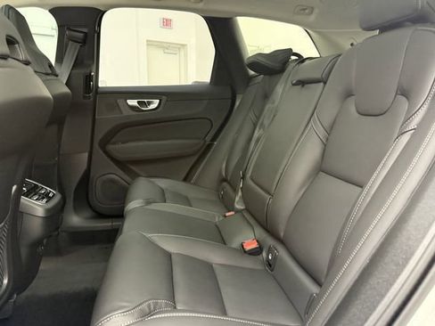 New 2026 Volvo XC60 B5 Ultra w/ Protection Package Premier AWD/4WD image 28