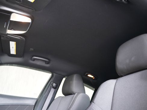 Used 2020 Dodge Charger SXT w/ Blacktop Package image 20