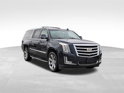Used 2017 Cadillac Escalade ESV Luxury