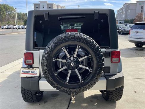 Used 2014 Jeep Wrangler Unlimited Sahara w/ Max Tow Package image 7