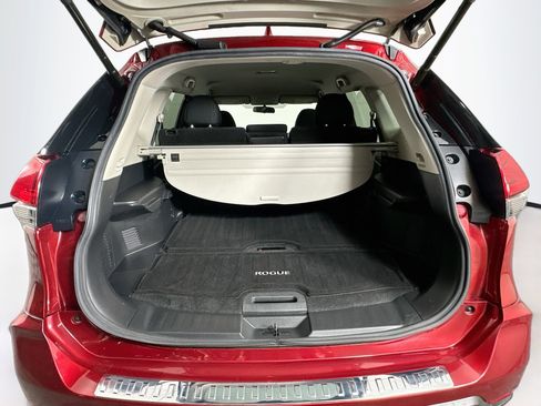 Used 2018 Nissan Rogue SV FWD image 28