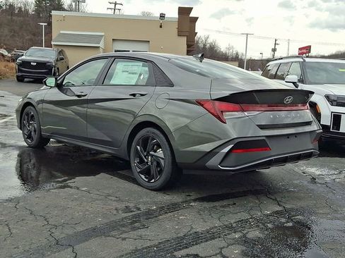 New 2026 Hyundai Elantra Sport image 3