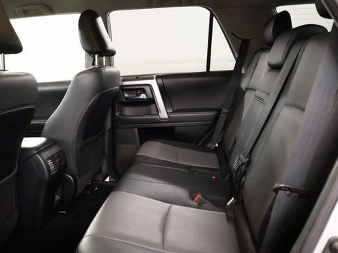 Used 2021 Toyota 4Runner SR5 Premium image 28