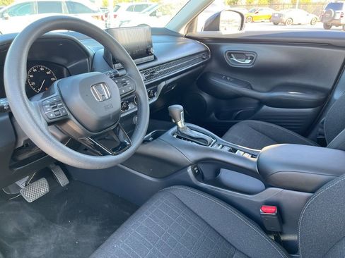 Used 2025 Honda HR-V LX image 17