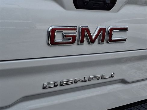Certified 2025 GMC Sierra 1500 Denali w/ Denali Reserve Package image 32