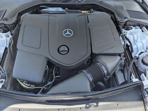 Used 2025 Mercedes-Benz C 300 Sedan image 15