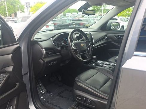 Used 2019 Chevrolet Traverse LT w/ LT Premium Package AWD/4WD image 15