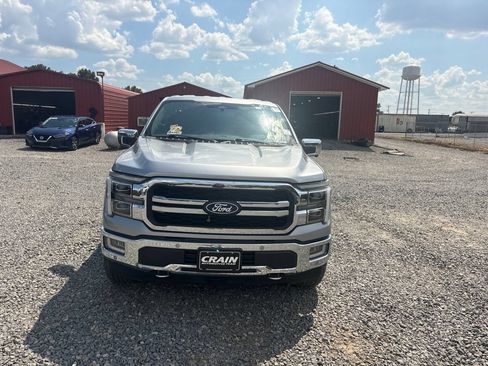 Used 2024 Ford F150 Lariat w/ FX4 Off-Road Package AWD/4WD image 9