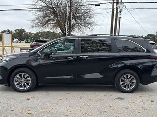 Used 2024 Toyota Sienna XLE video 2