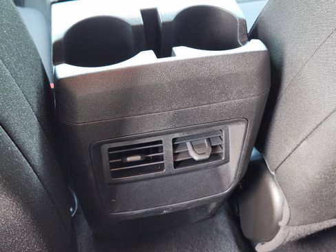 Used 2025 Chevrolet Colorado Trail Boss AWD/4WD image 30