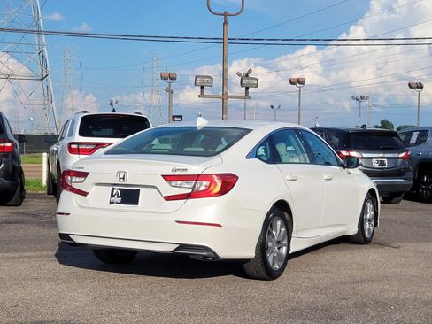 Used 2018 Honda Accord LX image 14