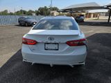 Used 2018 Toyota Camry LE image 4