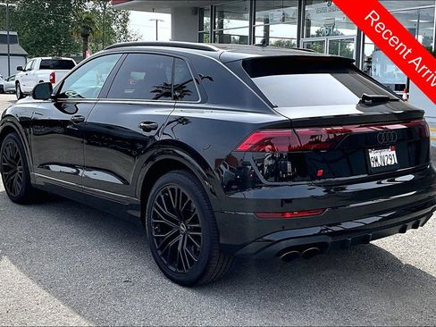Used 2024 Audi SQ8 Premium Plus image 6