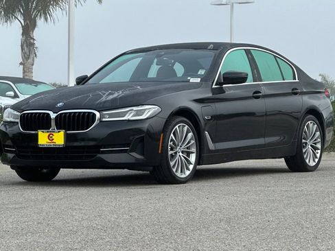 Used 2023 BMW 530e w/ Convenience Package RWD image 7