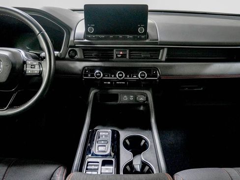 Certified 2024 Honda Pilot Sport image 21