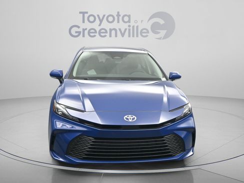 Used 2025 Toyota Camry LE w/ Convenience Package FWD image 20