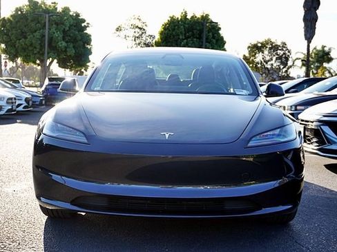 Used 2024 Tesla Model 3 Standard Range image 4