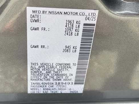 Used 2025 Nissan Altima 2.5 SV FWD image 12