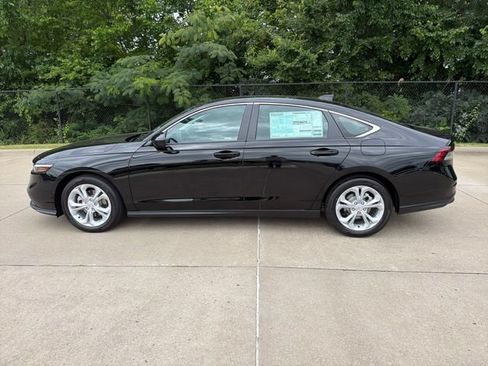 New 2026 Honda Accord LX image 2