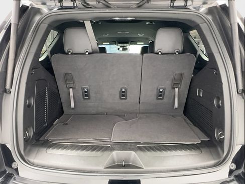Used 2024 Chevrolet Tahoe LT RWD image 16