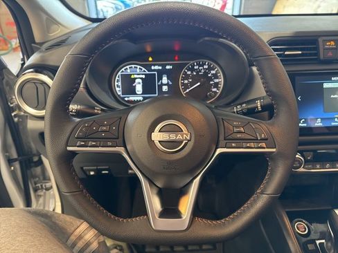 New 2025 Nissan Versa SR w/ Trunk Package image 18