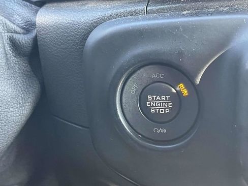 Used 2021 Jeep Wrangler Unlimited Sahara image 31