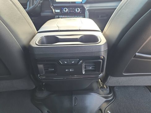 Used 2024 GMC Sierra 2500 AT4X AWD/4WD image 12