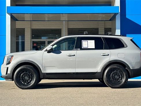 Used 2021 Kia Telluride EX w/ EX Premium Package image 9