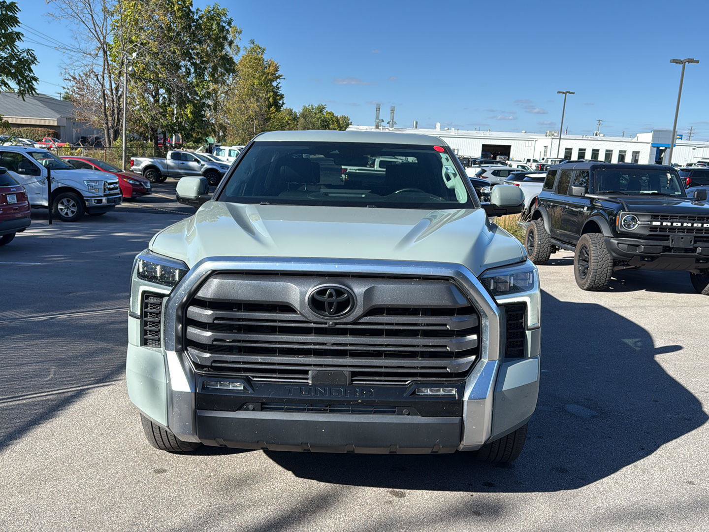 Used 2024 Toyota Tundra Limited AWD/4WD image 8