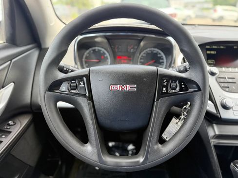 Used 2017 GMC Terrain SLE FWD image 24