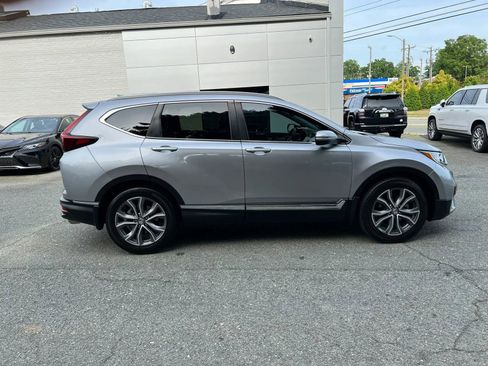 Used 2020 Honda CR-V Touring image 3