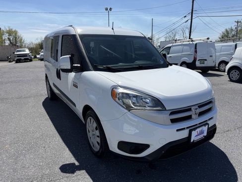 Used 2016 RAM ProMaster City Tradesman SLT w/ Rear Back-up Camera Group image 4
